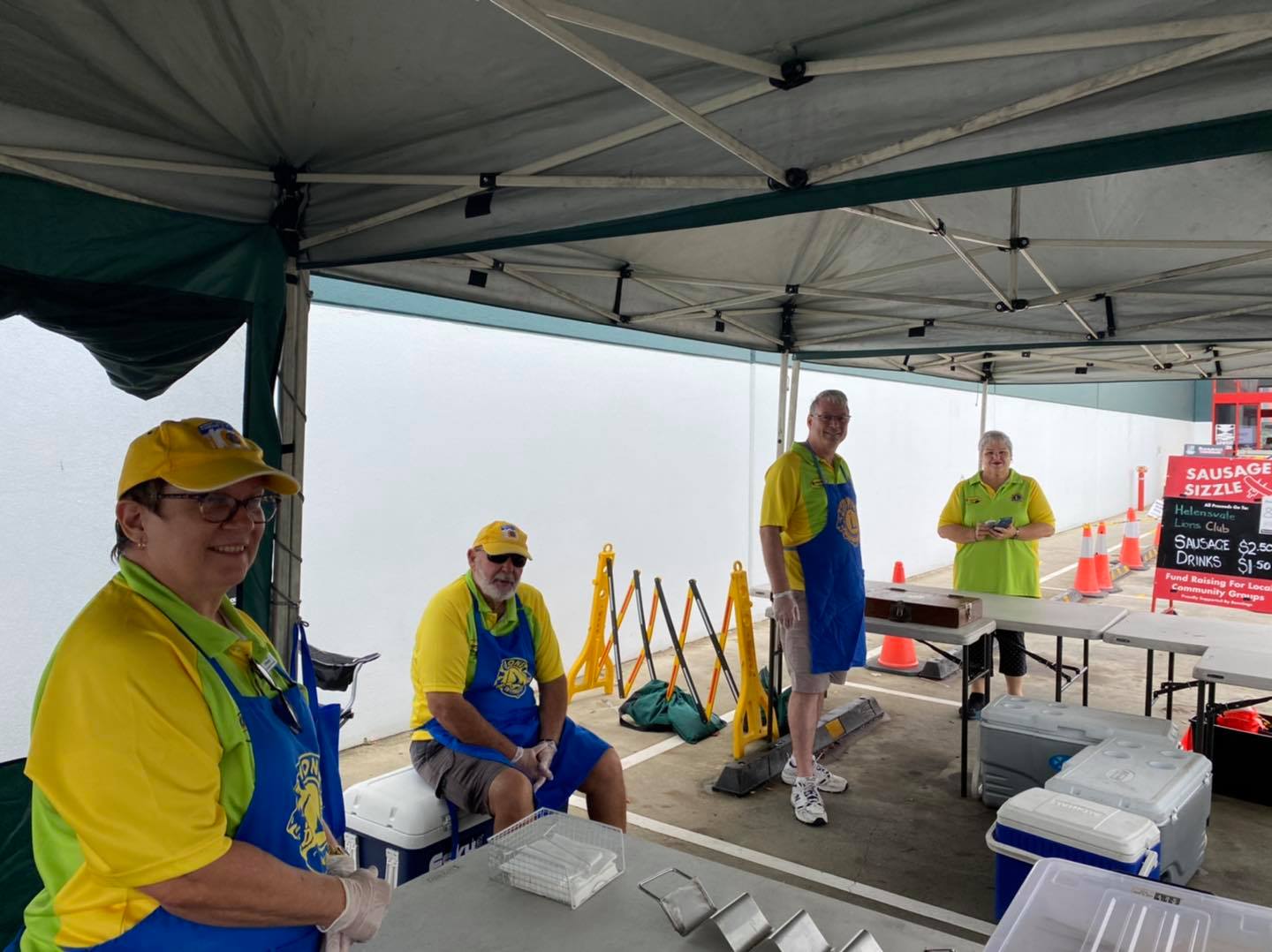 Helensvale Lions Bunnings BBQ